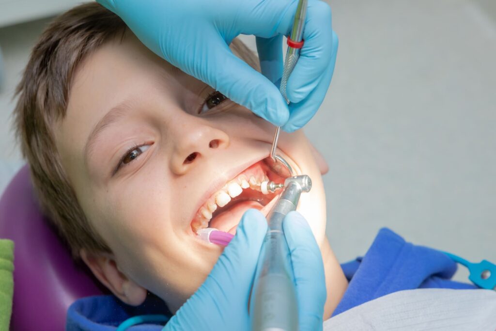 Studio Meneguzzi - igiene orale | Denti da latte cariati