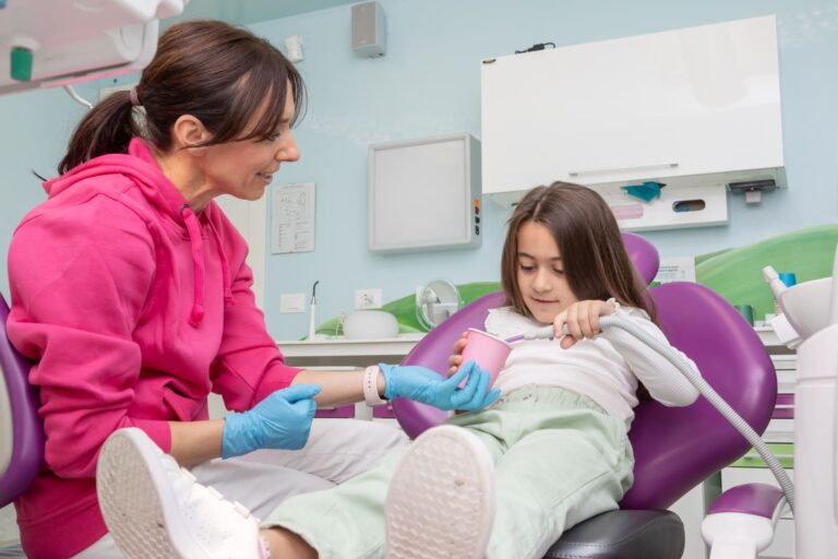 Studio Meneguzzi - dentista per bambini a Latisana Studio Meneguzzi - dentista per bambini a Latisana | Controllo dei denti da latte